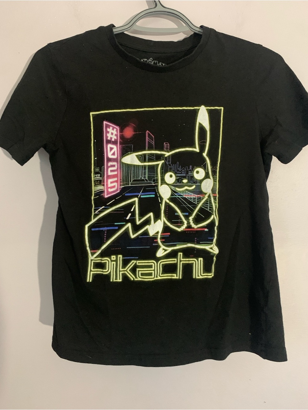 Pokémon Pikachu Graphic T-Shirt Black Neon Print Kids Size Large (10–12)